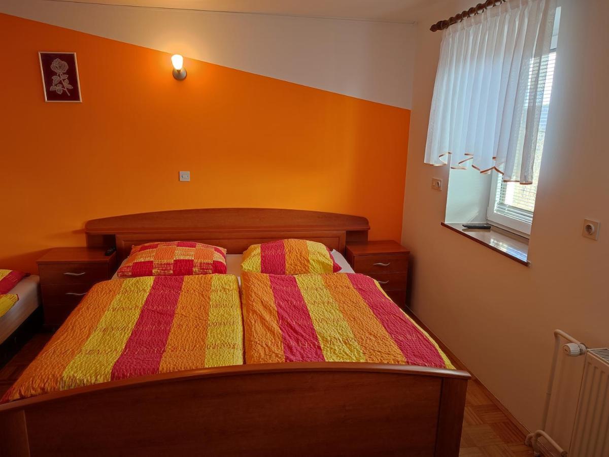 Gostilna Pension Blegos Poljane nad Škofjo Loko Exterior foto